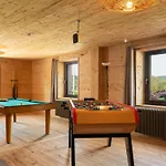 بيت للعطل Poli Resort, Calme Et Haut-de-gamme Au Sommet *