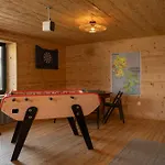 بيت للعطل Poli Resort, Calme Et Haut-de-gamme Au Sommet كسونبورت-لونجمير