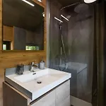 بيت للعطل Poli Resort, Calme Et Haut-de-gamme Au Sommet كسونبورت-لونجمير