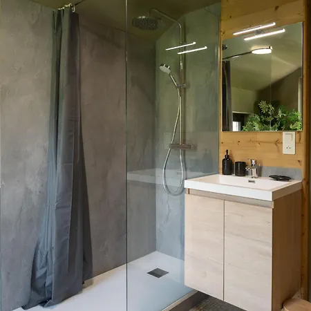 Poli Resort, Calme Et Haut-de-gamme Au Sommet *