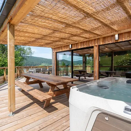Hébergement de vacances Poli Resort, Calme Et Haut-de-gamme Au Sommet