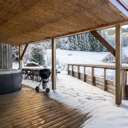 Prázdninový dům Poli Resort, Calme Et Haut-de-gamme Au Sommet *