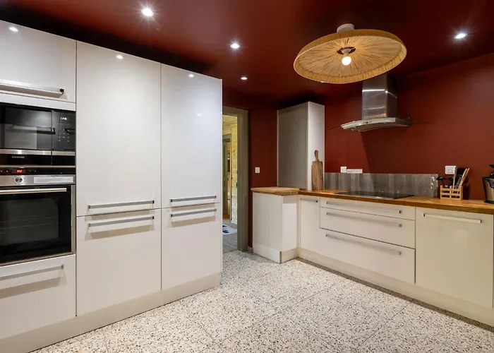 Poli Resort, Calme Et Haut-de-gamme Au Sommet Prázdninový dům