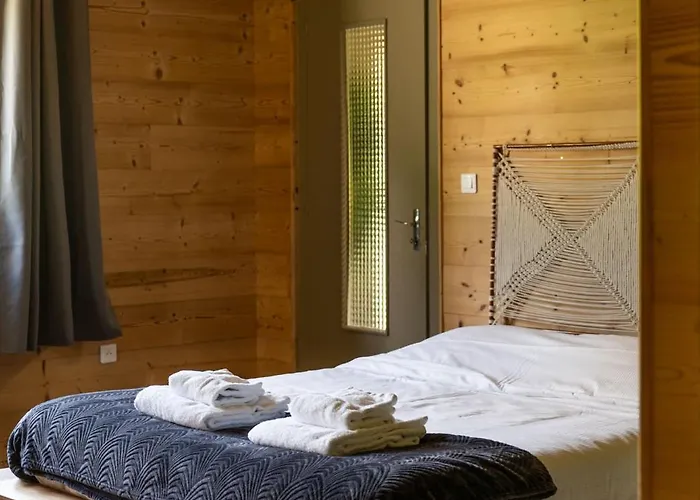 Poli Resort, Calme Et Haut-de-gamme Au Sommet