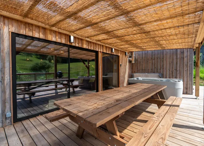 Poli Resort, Calme Et Haut-de-gamme Au Sommet *